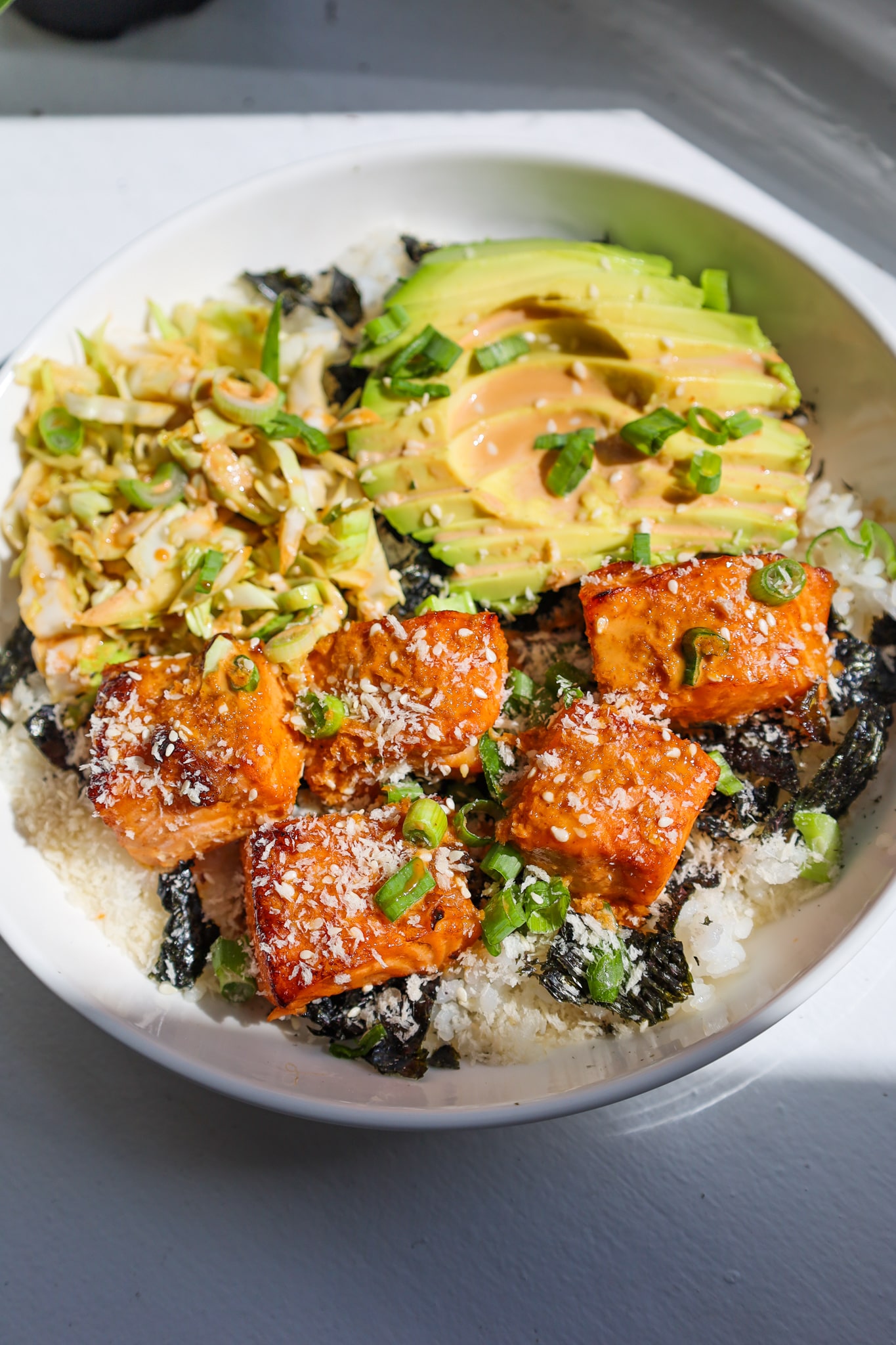 spicy salmon crunch bowl